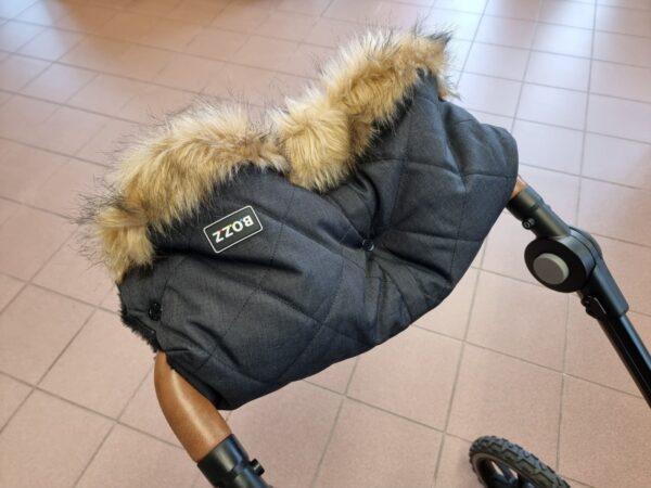 Ratini.lv | HANDLEWARMER ratu cimdi krāsa BLACK MELANGE FLEECE FUR SQUARES bilde #3