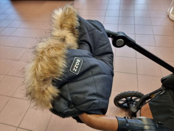 Ratini.lv | HANDLEWARMER ratu cimdi krāsa BLACK MELANGE FLEECE FUR SQUARES bilde #7