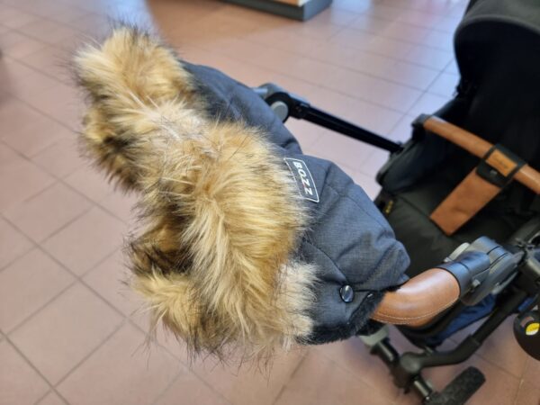 Ratini.lv | HANDLEWARMER ratu cimdi krāsa BLACK MELANGE FLEECE FUR SQUARES bilde #13