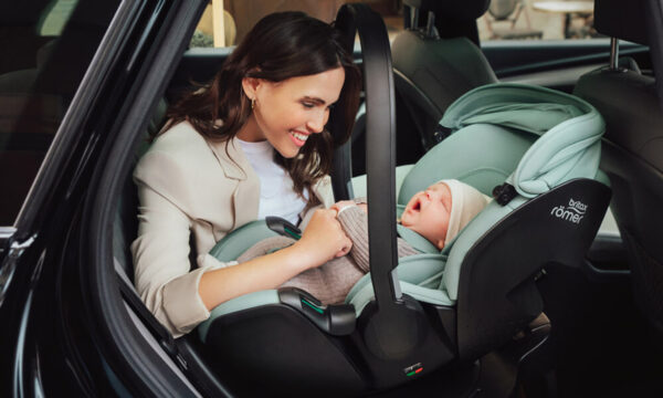 Ratini.lv | Baby Safe PRO autokrēsliņš 40-85cm krāsa Onyx Black/ LUX bilde #21