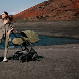 Cybex Balios S Fold 2in1 bērnu ratu komplekts ar salokāmu kulbiņu krāsa Almond Beige