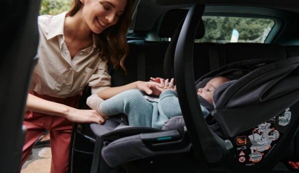 Ratini.lv | Electa System Quattro bērnu ratu komplekts 3in1 ar autokrēsliņu Darwin Recline krāsa Upper Black bilde #43