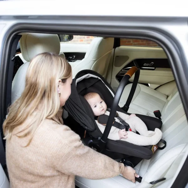Ratini.lv | Joie Sprint autokrēsliņš 40-75cm krāsa Signature Sandstone (kopā ar Isofix) bilde #23