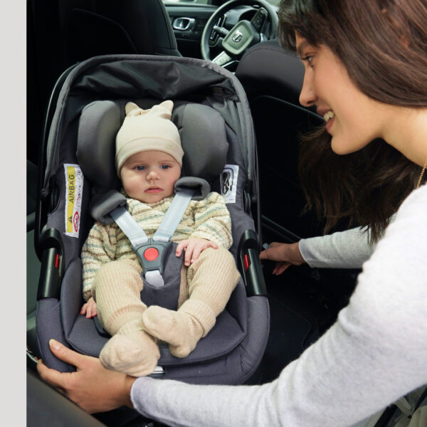 Ratini.lv | Darwin Infant 40-75cm Recline autokrēsliņš mazuļiem ar regulējamu slīpumu krāsa Battery Beige bilde #27
