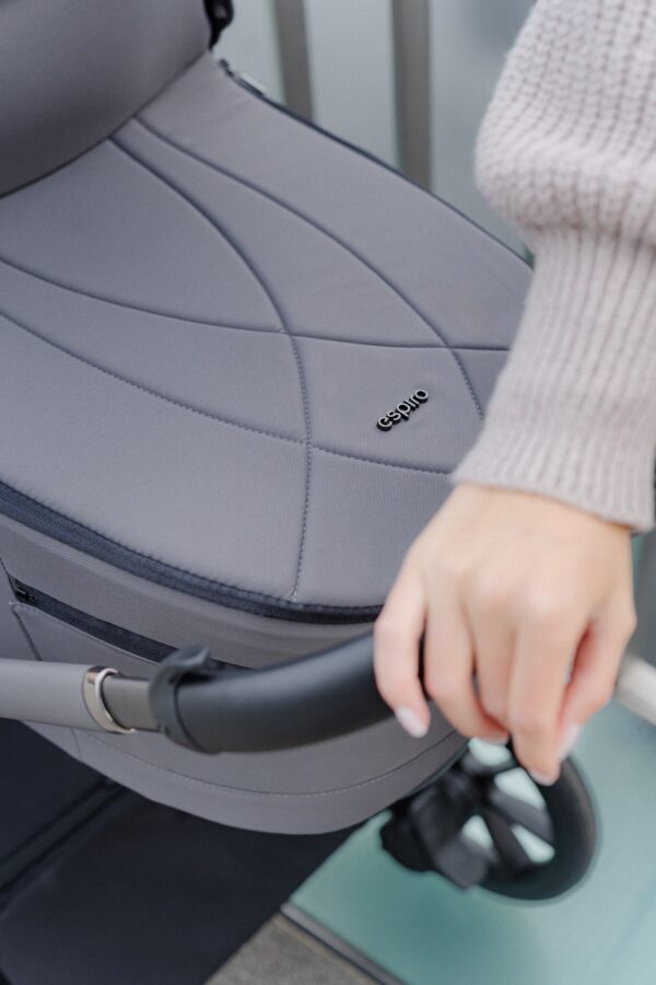 Ratini.lv | YOGA 2in1 bērnu ratu komplekts krāsa 217 GRAY ZEN bilde #55