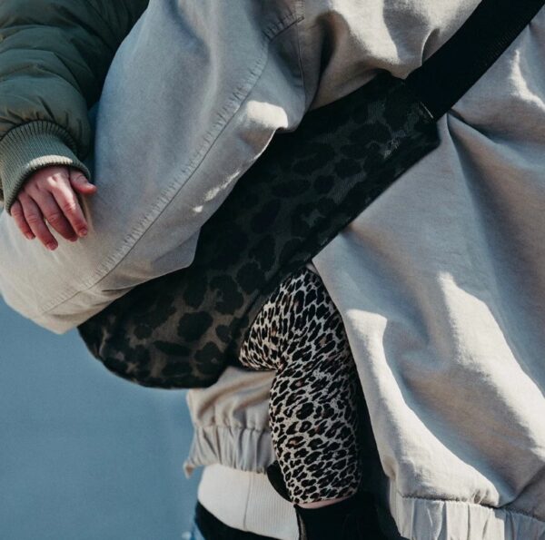Ratini.lv | PRINT bērnu pārnēsāšanas soma krāsa Grey leopard bilde #15